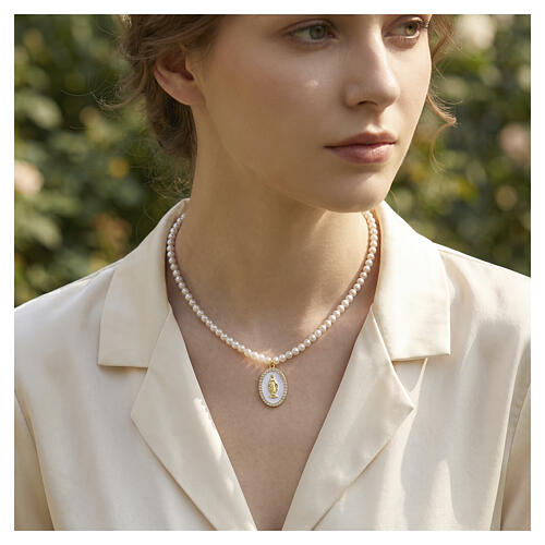 Collier perles cristal 3 mm Amen laiton doré émail blanc zircons blancs 2