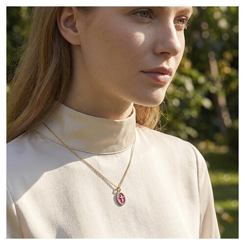 Collana croce smalto bordeaux in ottone dorato Amen zirconi bianchi 2