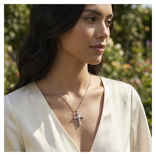 Collana intreccio croce Amen ottone rodiato zirconi bianchi 2