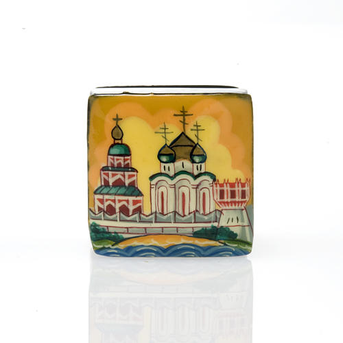 Russian lacquer box in papier-mâché Yellow "Moscow Churches" 2