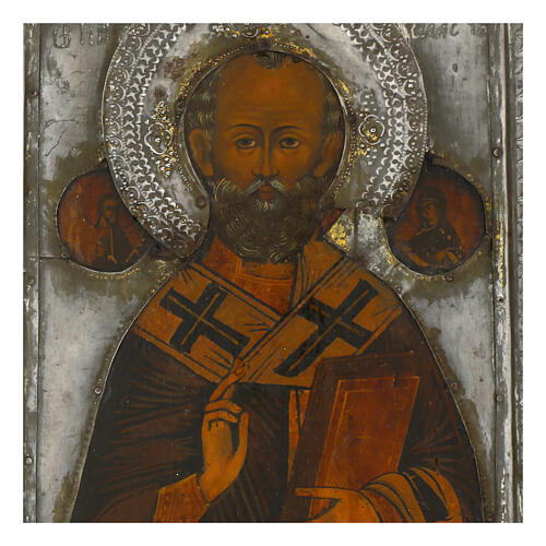 Antike russische Ikone, Heiliger Nikolaus von Myra mit Messingriza, Mitte neunzehntes Jahrhundert, 31 x 26 cm 2