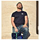 T-shirt blu Giubileo 2025 kit del pellegrino con stampa s2
