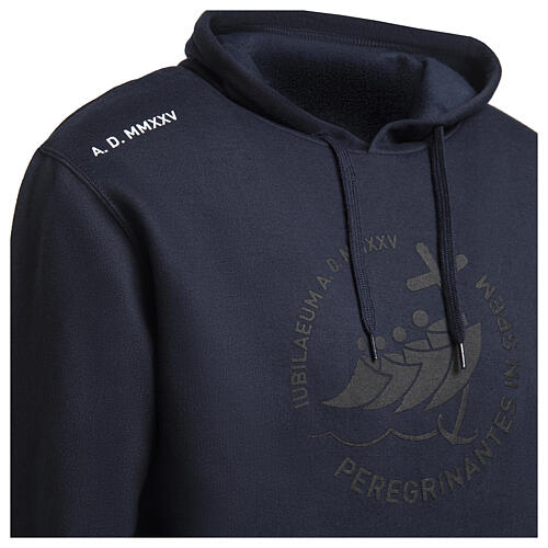 Sweat à capuche bleu kit du pèlerin Jubilé 2025 impression en relief 3
