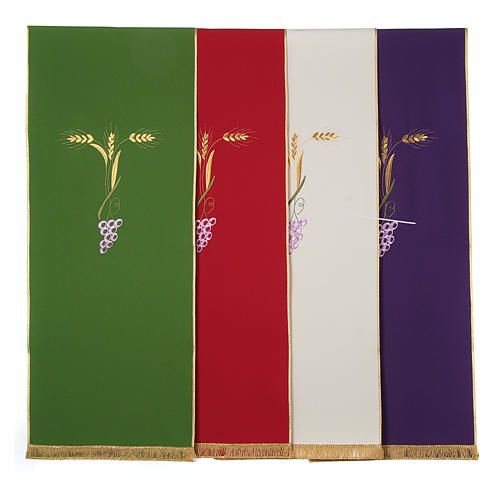 Lectern cover with three golden wheat ears and stylized grapes 1