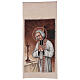 Pultbehang aus Baumwolle und Lurex mit Stickerei vom Pfarrer von Ars auf elfenbeinfarbenem Hintergrund s1