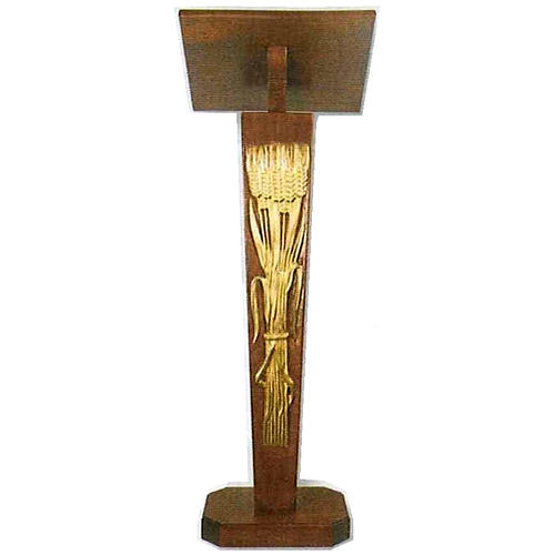 Lectern in wood with adjustable height 1