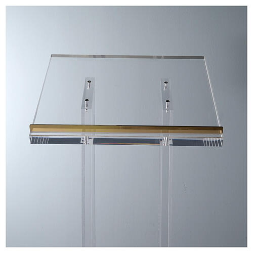 Molina lectern in perspex 5
