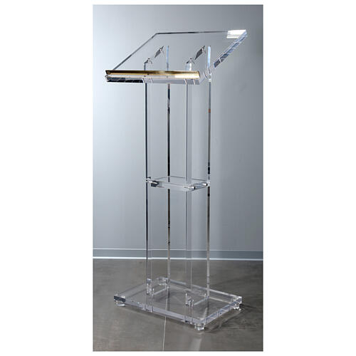 Molina lectern in perspex 1