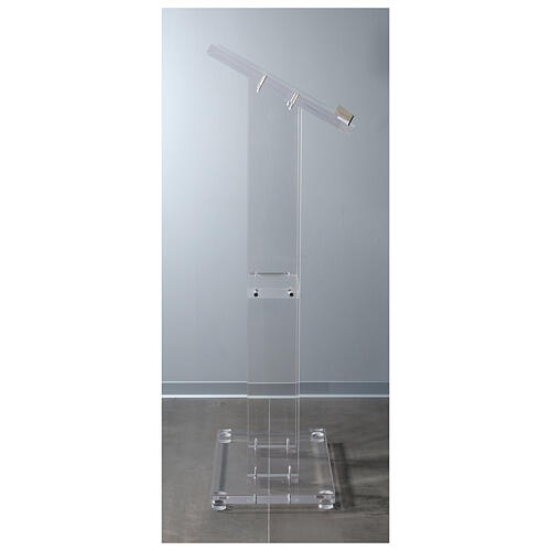 Molina lectern in perspex 8