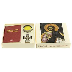 Set für das Gebet mit Kreuz, Kerzenhalter und Evangelienbuch ITALIENISCH