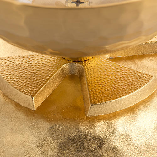 Lamp for liquid wax in hammered golden brass 2