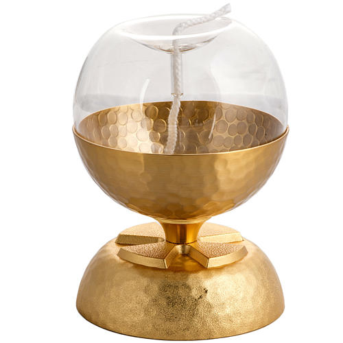 Lamp for liquid wax in hammered golden brass 3