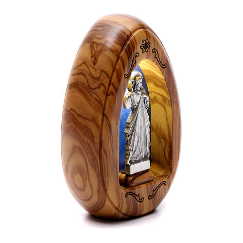 Lampka z drewna oliwnego Jezus Miłosierny z led 10x7 cm 2