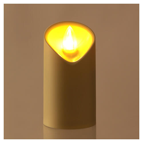 Elektrische Kerze Lumada mit flackernder warmer weißer Flamme 365 Tage 2