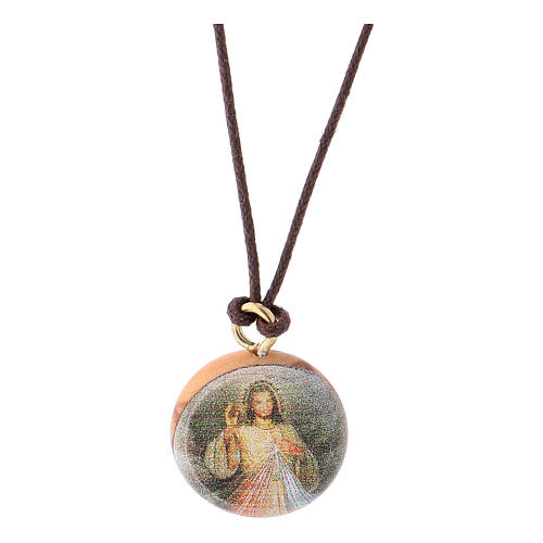 Medalik w kształcie drewna oliwnego Jezus Miłosierny 1