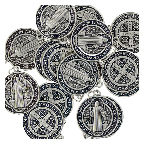 St Benedict medal in silver plated metal, 3 cm 3