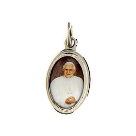Medalla Benedicto XVI- metal plateado resina 1,5x1cm