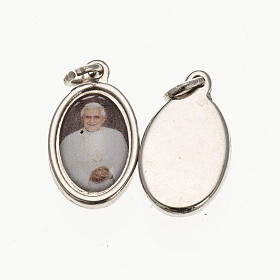 Medaglia Benedetto XVI - metallo argentato resina 1,5x1 cm