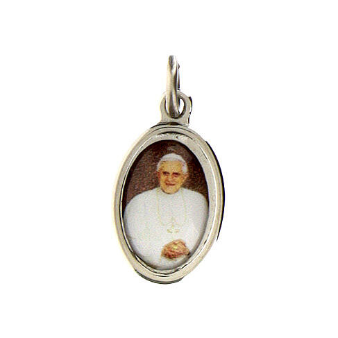 Medal in silver metal resin Benedict XVI 1.5x1cm 1