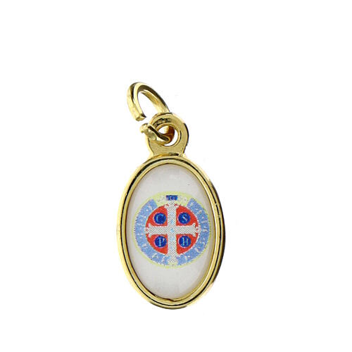 Medalik dwustronny święty Benedykt i krzyż metal pozłacany żywica 2