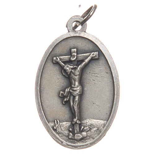 Oval medal with cross in oxidised metal, 20mm crucifixion 1