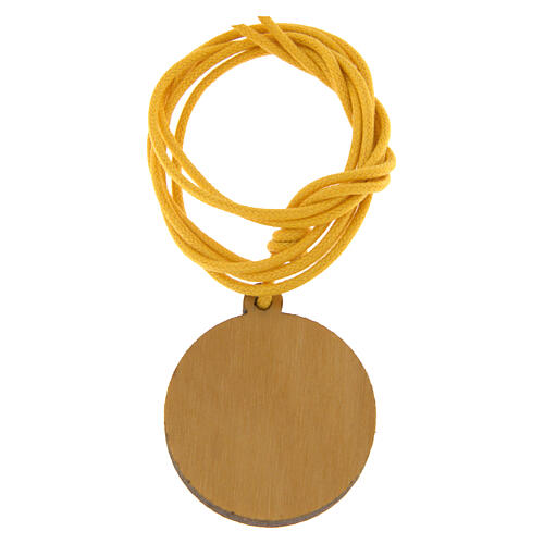 Collana Giubileo corda gialla e ciondolo legno ulivo Monastero Clarisse Albano Laziale 3