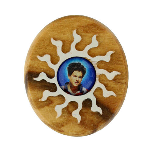 Weißer Sonnenmagnet aus Olivenholz Carlo Acutis 1