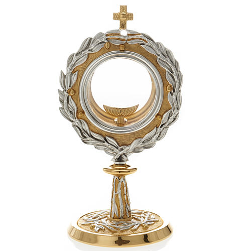 Monstrance with bay leaves 1