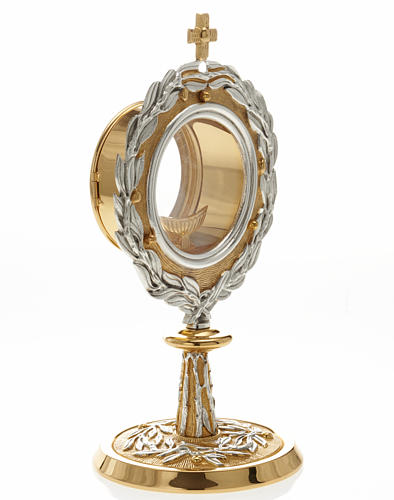 Monstrance with bay leaves 7