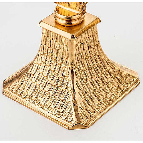 Reliquary. Shrine with leafs and cross 3