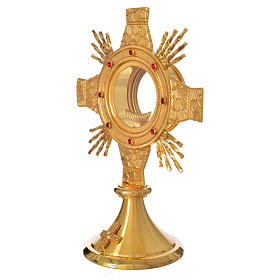 Monstrance for celebration host, with rays and cross