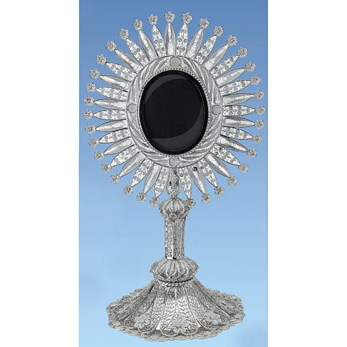 Reliquary in silver 800 filigree, Rays decoration. 1