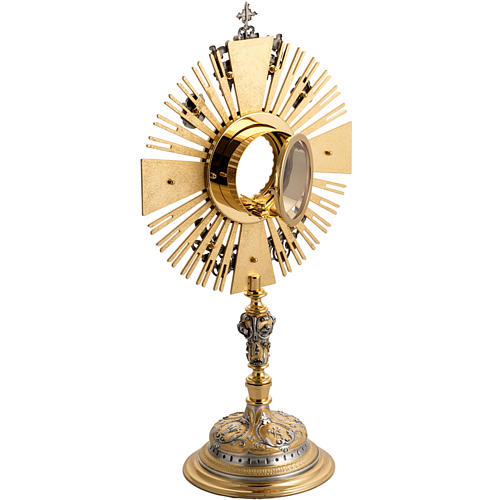 Two tone monstrance with putti and red stones 8
