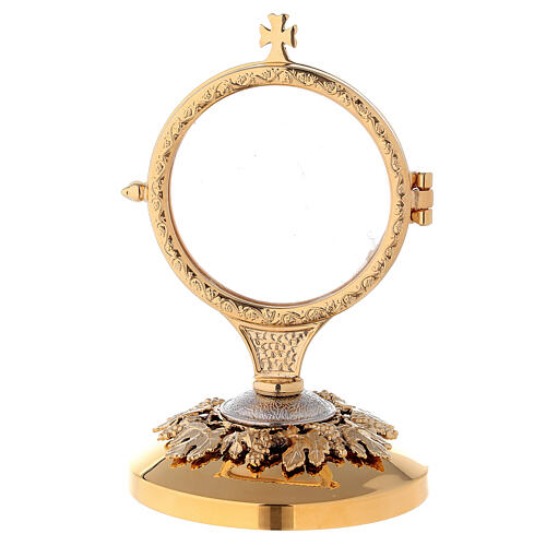 Golden monstrance with grapes and leaves decoration on the base, h. 15 cm 5