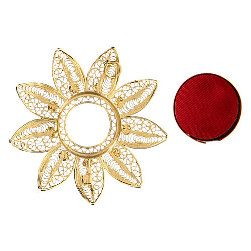 Relicário 5 cm em forma de flor prata dourada pedras vermelhas 3