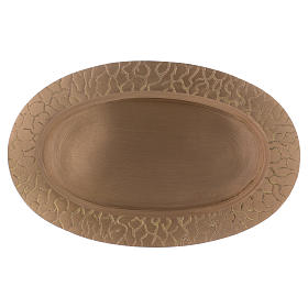 Candle holder plate with wrought edge in gold-plated brass