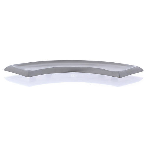 Wave-shaped candle holder plate in matt silver-plated brass 2