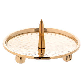 Candle holder in gold-plated brass with hammered finish and jag diam. 8 cm