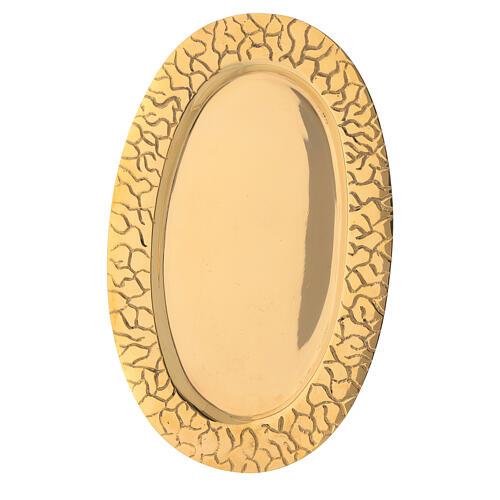 Ovaler Kerzenteller aus vergoldetem Messing mit eingraviertem Rand 3