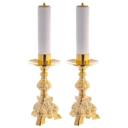 Duo chandeliers, métal doré, base trois pieds,h 31 1
