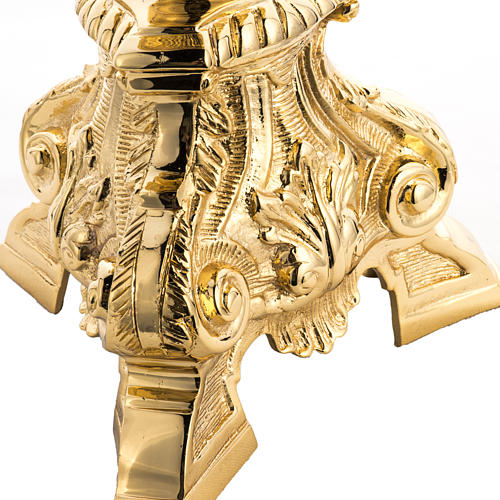 Castiçal barroco em latão moldado dourado 3