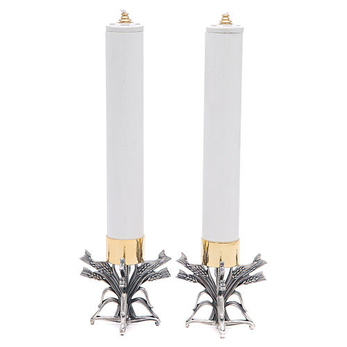 Pair of candlesticks in silver pewter with candle 1