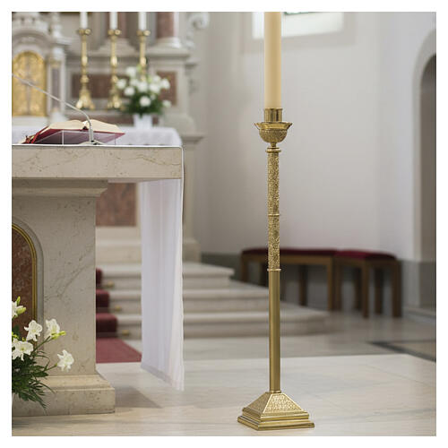 Chandelier pour cierge pascal laiton doré Molina 120 cm 2