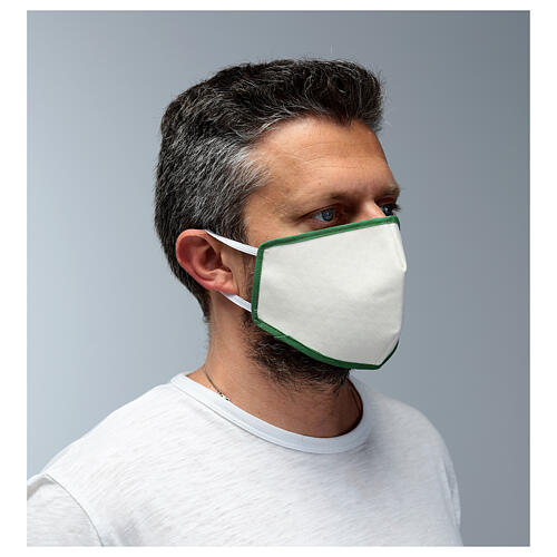 Fabric reusable face mask with green edge 3