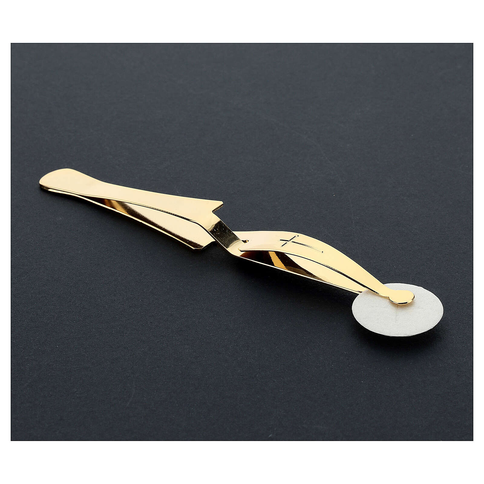 Eucharist Host tongs in golden brass with reverse grip | online sales ...