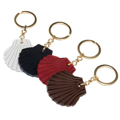 Leather shell-shaped keyring of St. James 2