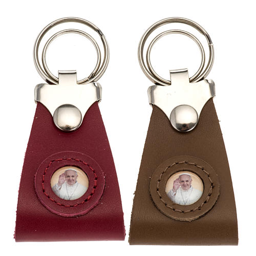 Pope Francis key ring in leather 1