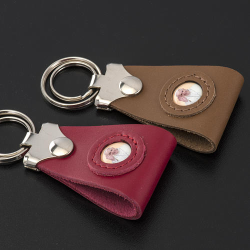 Pope Francis key ring in leather 2