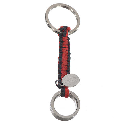 Key chain with ring featuring the Lord's prayer in Spanish, red cord 2