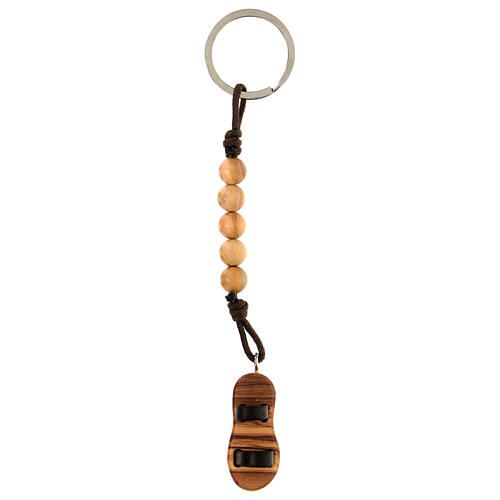Keyring with sandal and 5 mm beads, Assisi olivewood 1